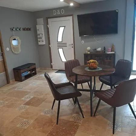 Drissia&othman Apartament Carcassonne